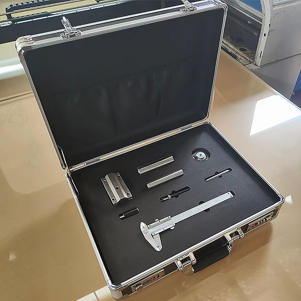 模具錐頂座測繪實(shí)驗(yàn)裝置(圖1) 模具錐頂座測繪實(shí)驗(yàn)裝置,醫(yī)療電子實(shí)驗(yàn)裝置